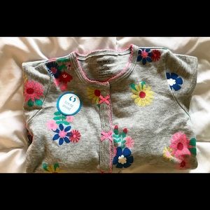 Carter’s adorable floral footed sleeper NEW